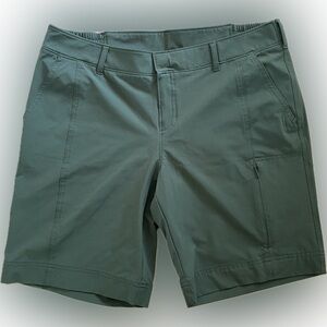 Athleta Shorts Size 12
